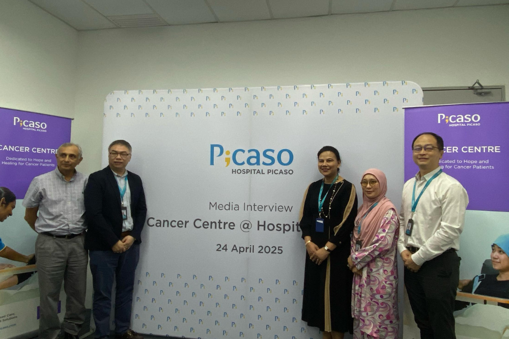From left: Dr Basri Johan Jeet (Radiologist), Dr Tan Chih Kiang (Oncologist), Dr Mastura Md Yusof (Oncologist), Dr Ummi Affah Mahamad (Palliative Care) and Dr Fam Xeng Inn (Urologist) posed for a photo after a panel discussion on Thursday.