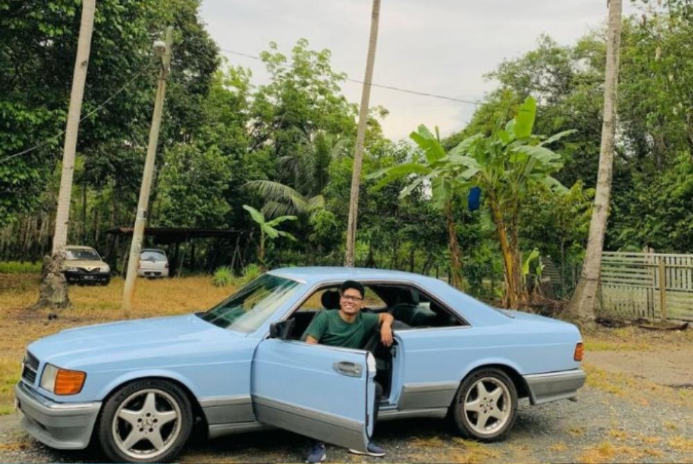Mohd Azril Bahaman proudly owns 10 luxury classic cars - a dream he has realised within five years of falling in love with the brand. - Bernama photo