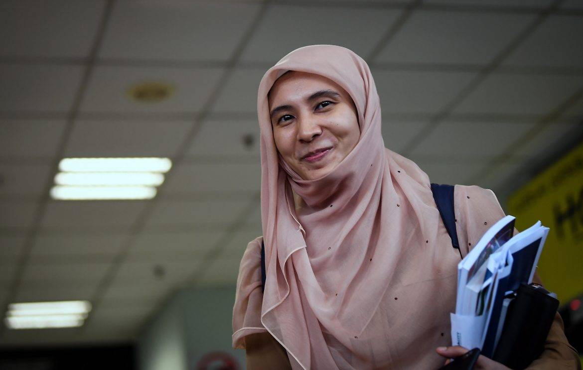 According to Atiqah, during GE14, even while managing the Lembah Pantai parliamentary constituency and leading the campaign to free her father, Datuk Seri Anwar Ibrahim, Nurul Izzah still fulfilled her responsibilities as Election Director with full commitment.