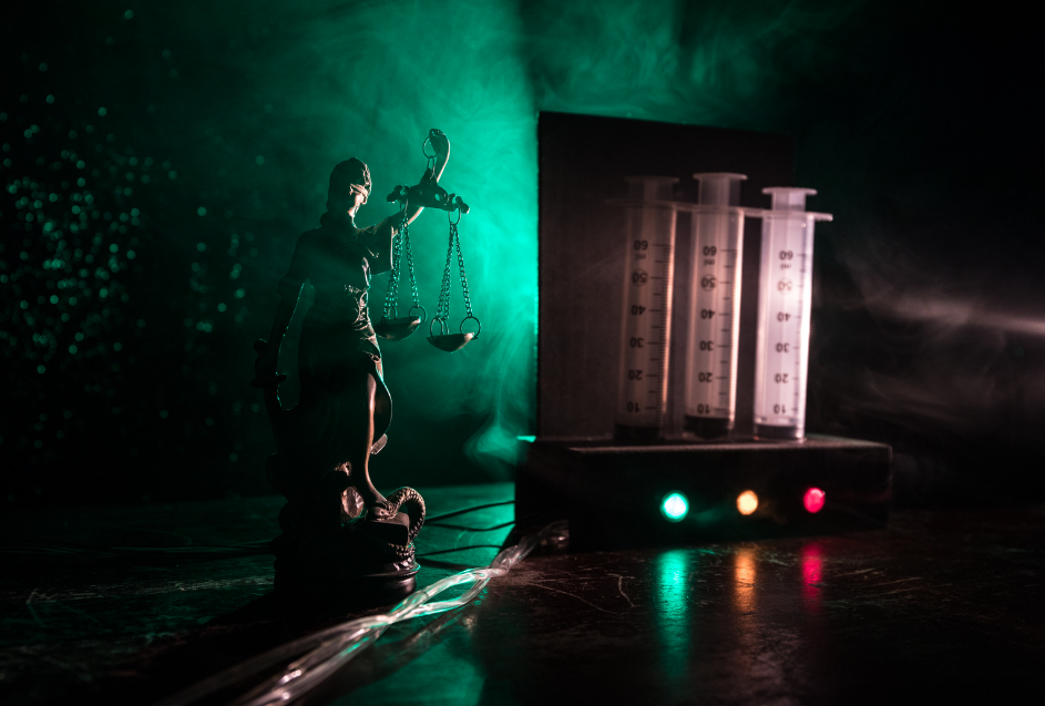 Glen Rogers was put to death at 6.16pm (2216 GMT) at the Florida State Prison in Raiford for the November 1995 murder of Tina Marie Cribbs and other murders. - Photo illustrated by Sinar Daily