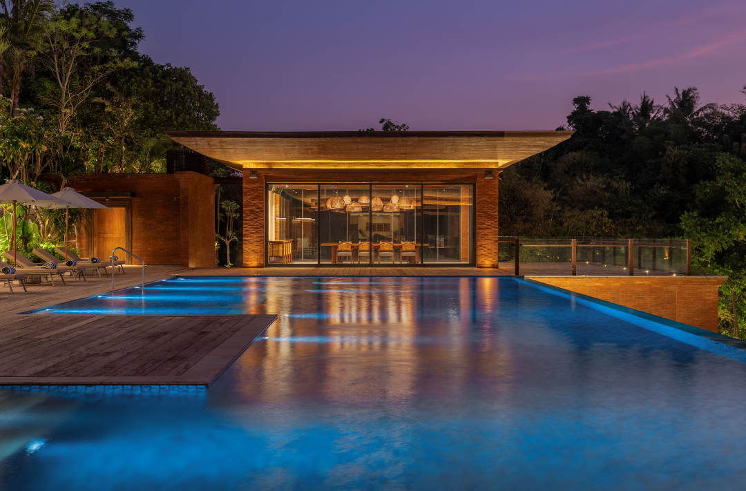 Garrya Bianti Yogyakarta is one of Yogyakarta's luxury hotel that embodies minimalist luxury amidst nature's embrace.