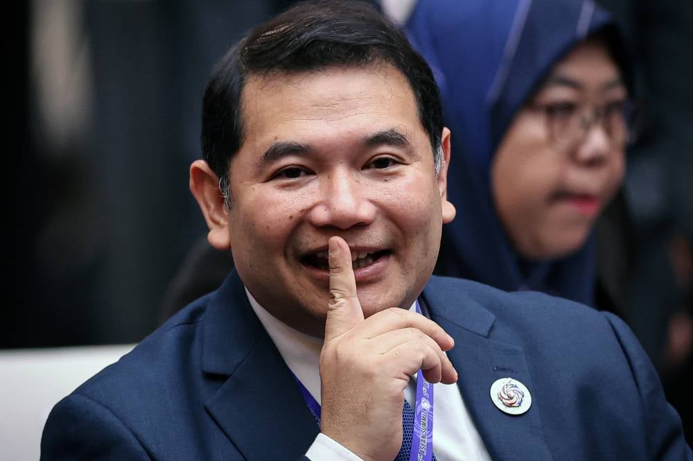 Rafizi failed to retain his position as PKR Deputy President after losing to Nurul Izzah Anwar, while Nik Nazmi lost in the contest for a Vice President post. - Bernama photo