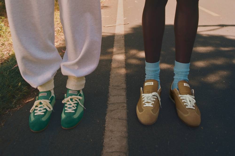 The collection debuts with the Naut-1 and Coach Jogger, two models inspired by Converse’s heritage and united by bold design and cultural impact.
