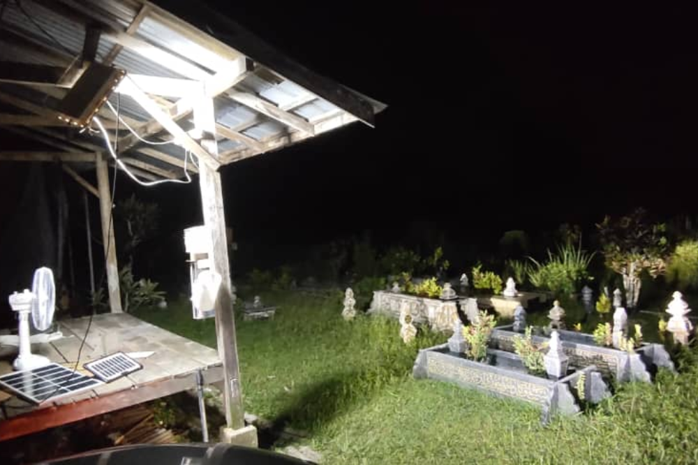 Abdul Muiz visits this grave everyday.