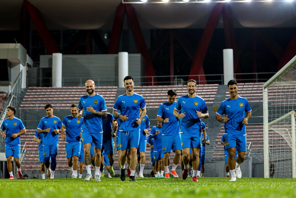 National football team head coach Peter Cklamovski has described the recent training camp ahead of their 2027 AFC Asian Cup Qualifier against Vietnam as "a unique one”, highlighting its importance in fostering the squad's 'team mentality' and cohesion. - Photo: Malaysia NT