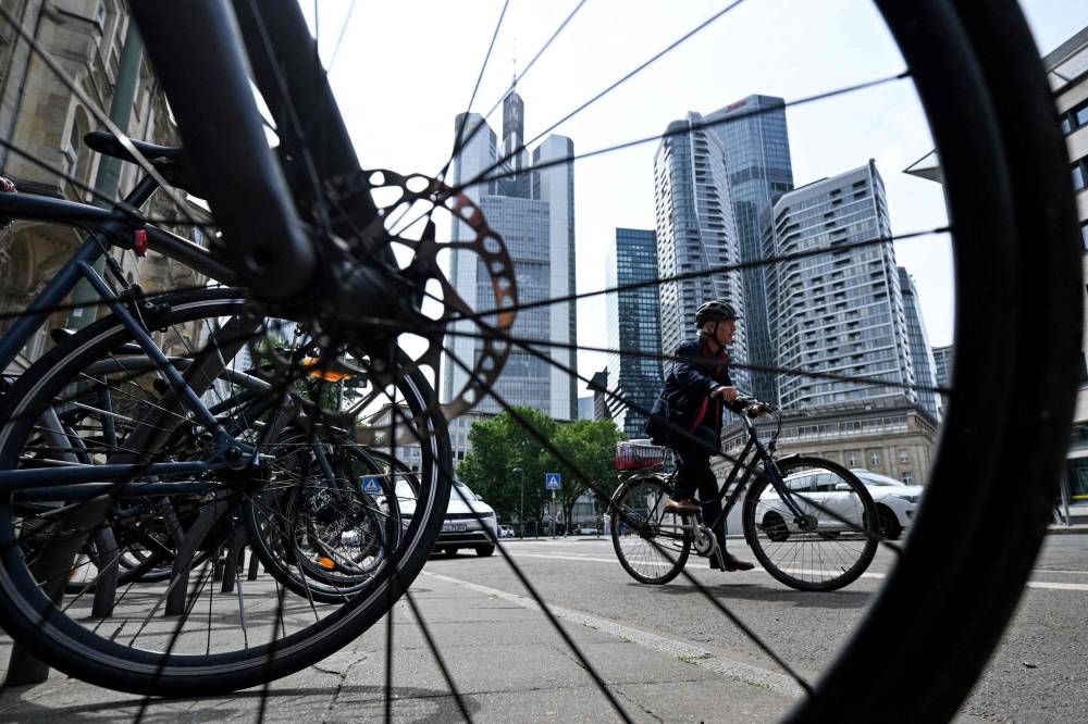 On average, they were 24.6 years old when moving out, while women were 23.1 years old. - AFP file photo