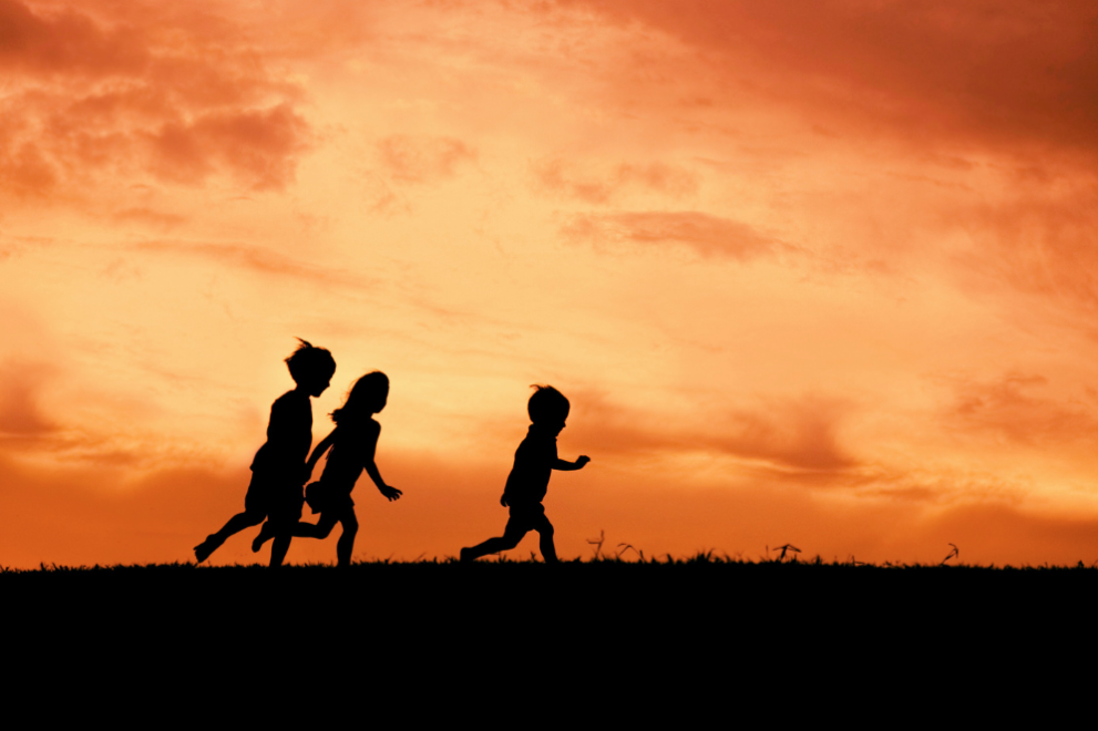 Australia passed a law to ban social media use for under-16s. - Photo illustrated by Sinar Daily