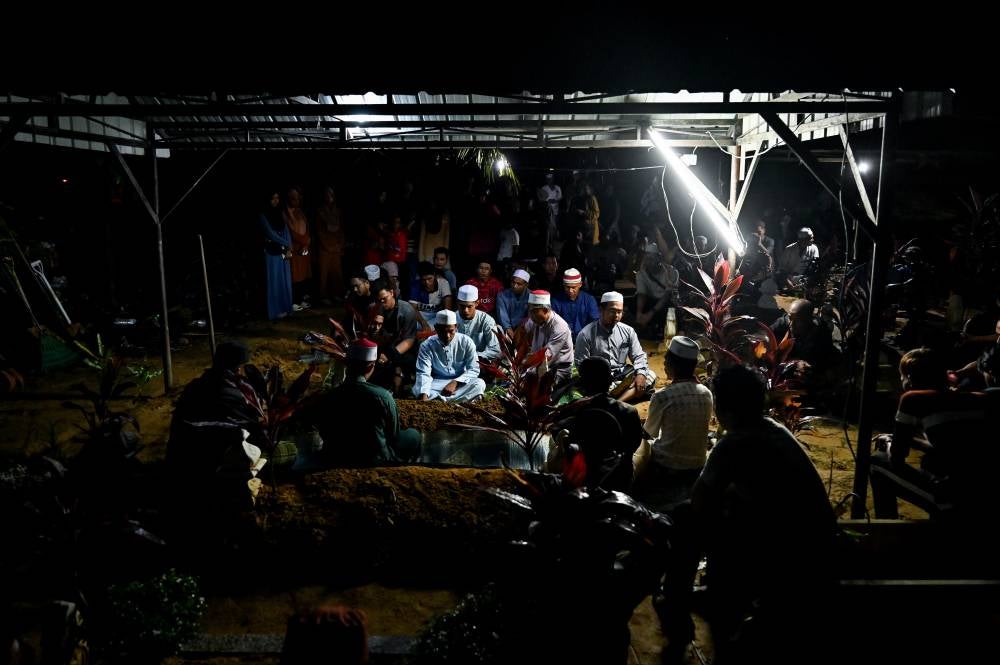 The Madani government will provide RM10,000 in financial aid to each family of the 15 Universiti Pendidikan Sultan Idris (UPSI) students who lost their lives in the tragic bus accident last Monday. - Photo by Bernama