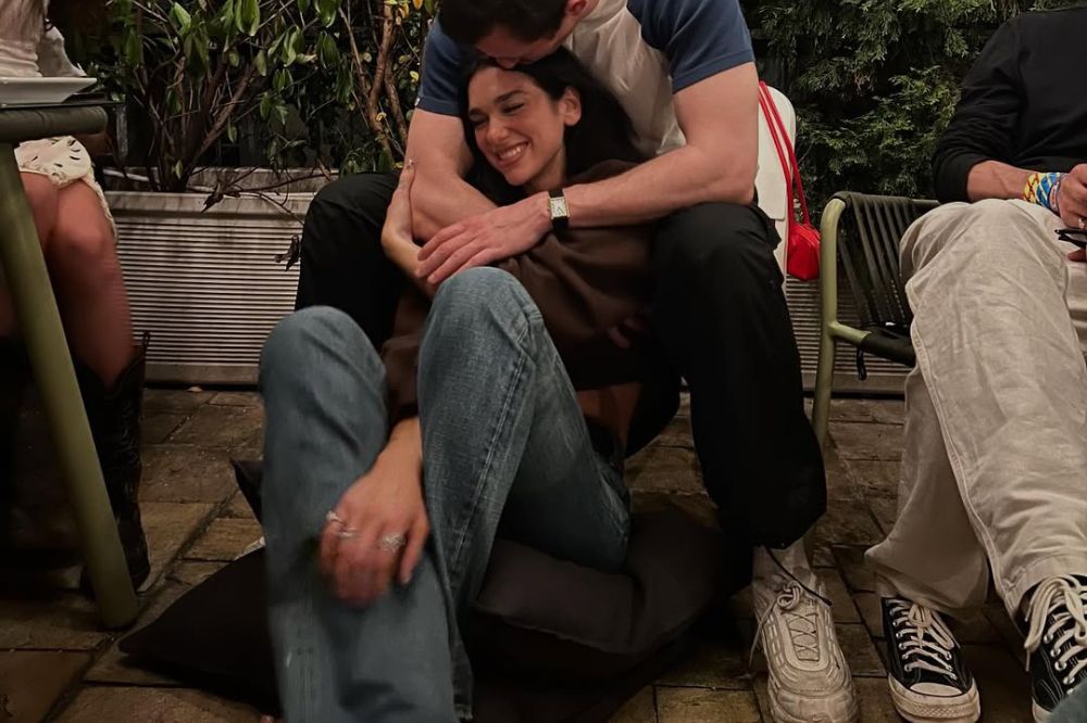 Dua Lipa has officially confirmed her engagement to British actor Callum Turner - Credit photo: Instagram @dualipa