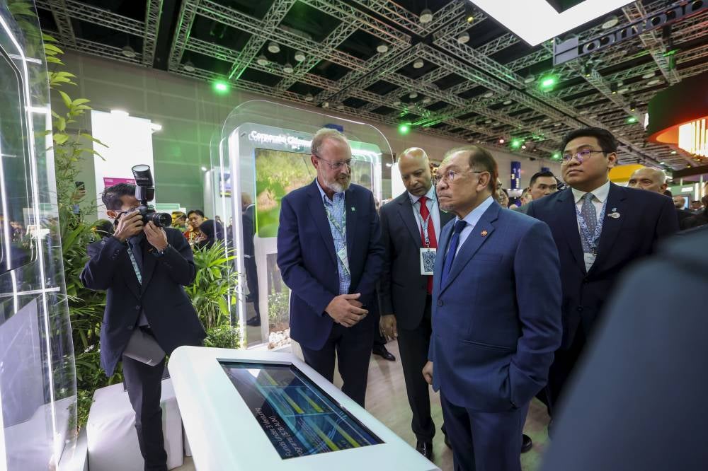 On the 13th Malaysia Plan (13MP), scheduled to be tabled in Parliament this July, Anwar said it is a collective responsibility of the Cabinet, with the Economy Ministry serving as the main secretariat. - Bernama photo