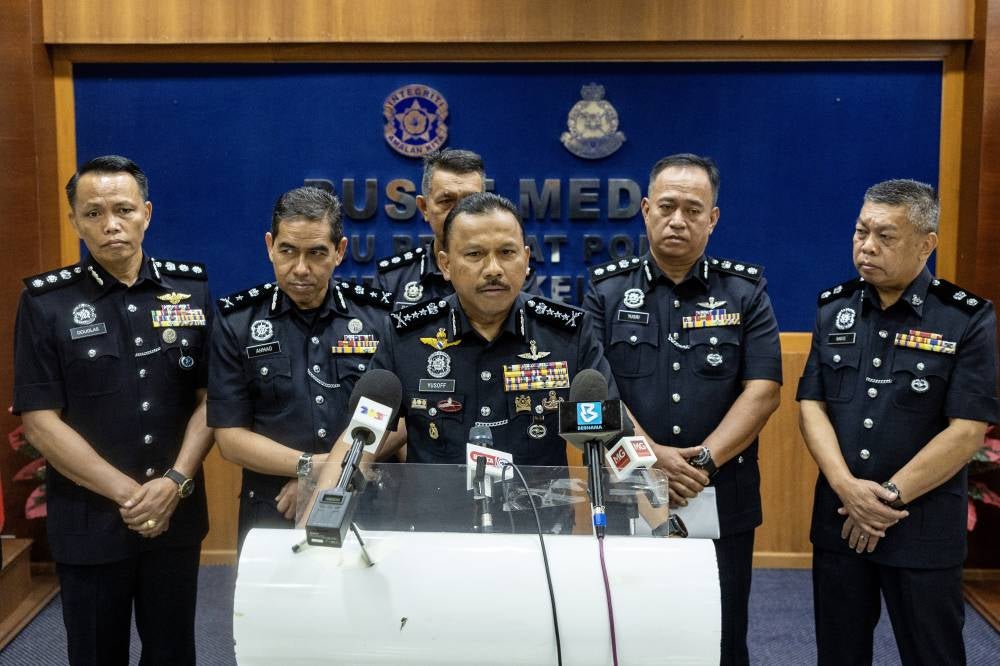 Kelantan Police Chief Datuk Mohd Yusoff Mamat during a press conference after the Kelantan Police Contingent Headquarters Monthly Assembly here today.
Photo by Bernama 