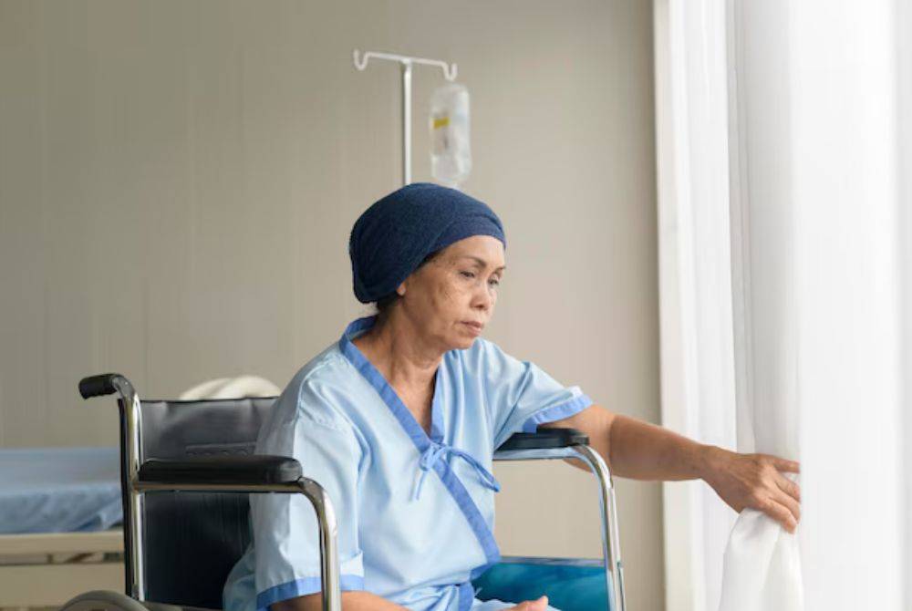 Cancer is no longer the grim death sentence it once was — thanks to early detection, personalised treatments, and better awareness, yet in Malaysia, fear and misinformation continue to delay diagnosis and cost lives. Photo: Canva