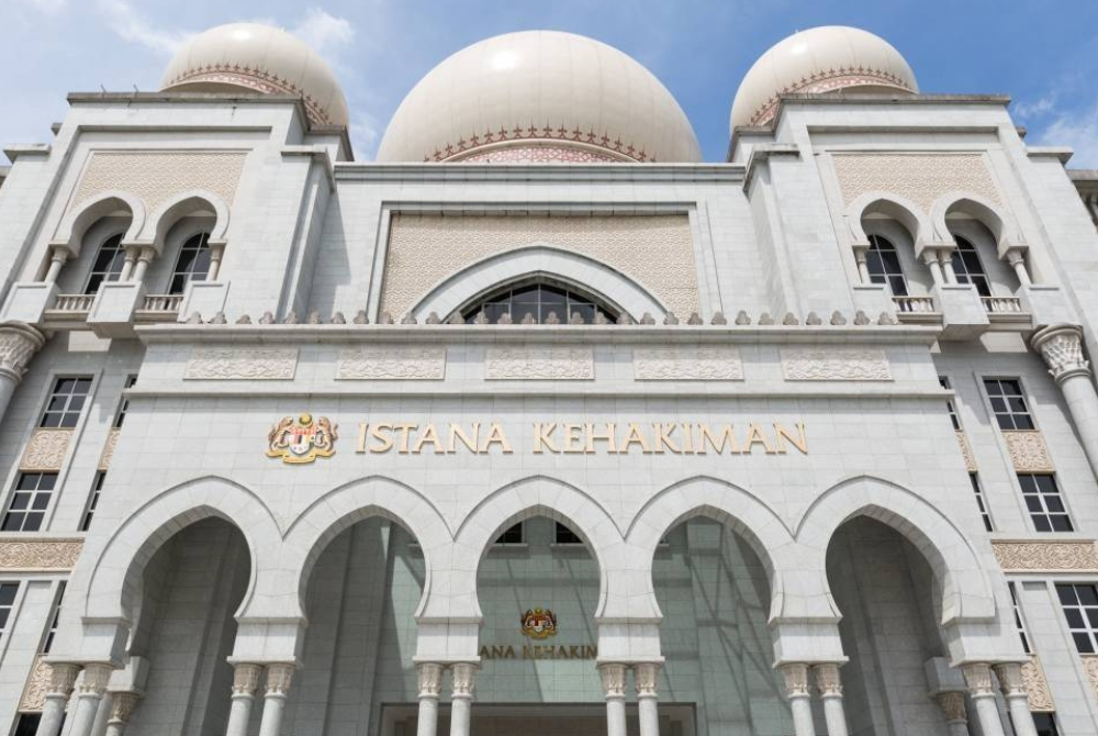 The Federal Court today allowed the appeal by SIS Forum Malaysia and its co-founder Zainah Mahfoozah Anwar, in their legal challenge against a fatwa issued in 2014 by the Selangor Fatwa Committee declaring the organisation to have deviated from Islamic teachings. - 123RF photo