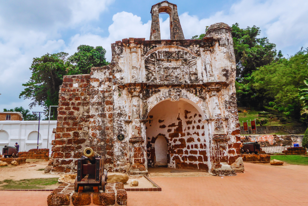 Standing tall through the centuries, A Famosa a must visit at Melaka. Photo: Canva 