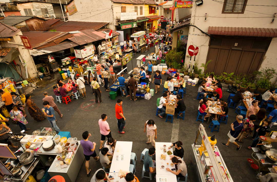 Jonker Street is a weekend night market, alive with bustling stalls and street food often feels like the centerpiece of a visit to this historical city. Photo: Canva 