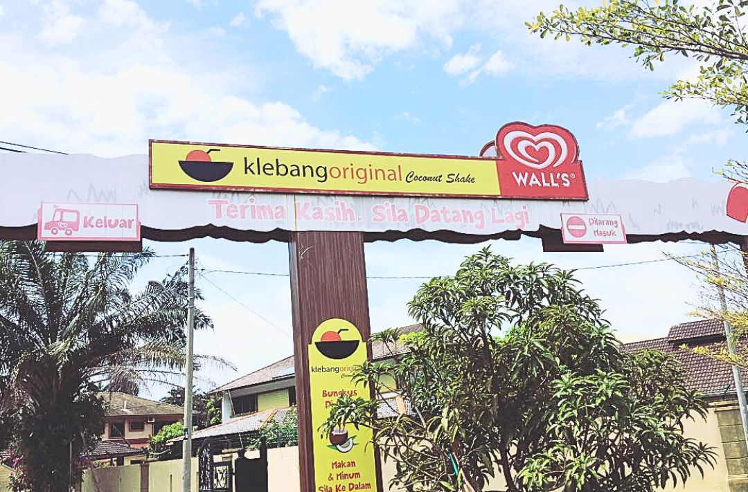 Pantai Klebang Coconut Shake serves some of the best coconut shakes around. Photo: Instagram 