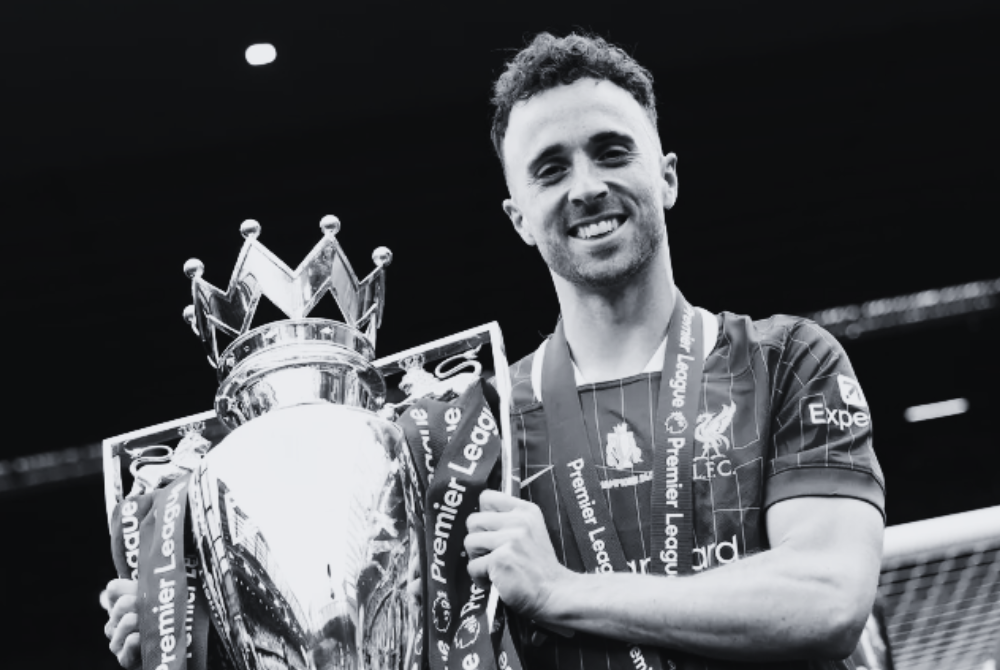 The Civil Guard said a vehicle veered off a motorway in the municipality of Cernadilla in the northwestern province of Zamora, confirming the deaths of Jota and his brother Andre Felipe. - Photo source: diogoj_18/Instagram