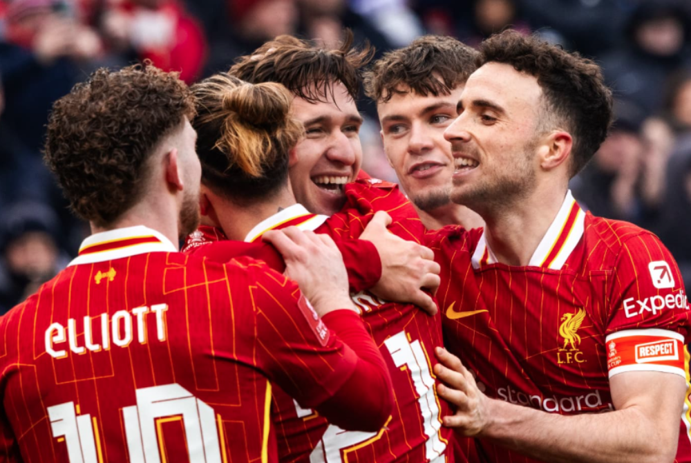 Diogo Jota died in a car crash, aged 28, on Thursday. - Photo source: diogoj_18/Instagram