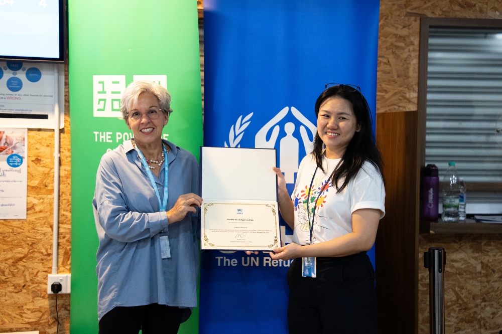 UNHCR Representative Louise Aubin together with Uniqlo Malaysia, Sustainability and Corporate Public Relations director, Dawn Chow, at the clothing donation drive held at UNHCR headquarters. Photo - UNIQLO