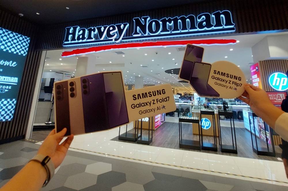 Harvey Norman Malaysia's Mid Valley store unveiled the Samsung Galaxy Z Fold7 and Z Flip7, blending cutting-edge AI with foldable design to showcase the future of mobile living.