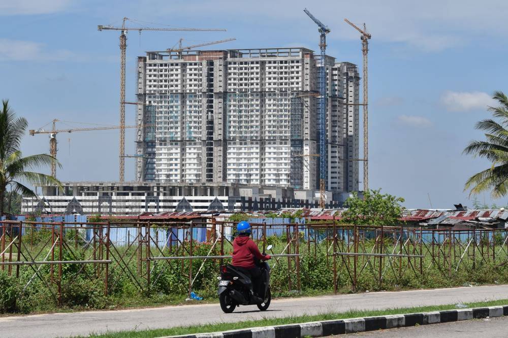 The Housing and Local Government Ministry plans to introduce a system which allows residents to pay maintenance fees based on actual usage of shared facilities. - Bernama file photo