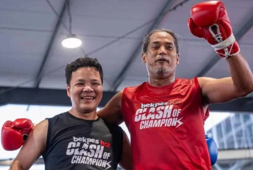 Hot FM radio announcer Khairy Jamaluddin defeated former world number one Muay Thai athlete Saiful Merican in a friendly match on Sunday.