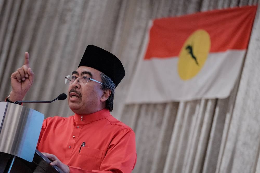 Umno vice-president Datuk Seri Johari Abdul Ghani - Photo by Bernama