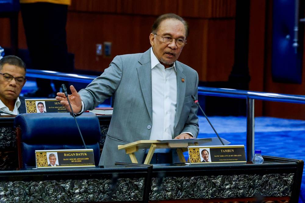 Prime Minister Datuk Seri Anwar Ibrahim has advised opposition Members of Parliament (MPs) to first reach a consensus among themselves before making any requests regarding allocations for opposition representatives. Photo by Bernama