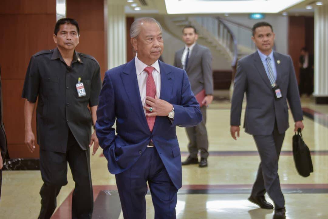 Muhyiddin, who is also a former Prime Minister, through his social media post denied that he had ever issued any statement intended to defend the rights of foreigners in the targeted subsidy of RON95. - Photo source: Muhyiddin Yassin/FB