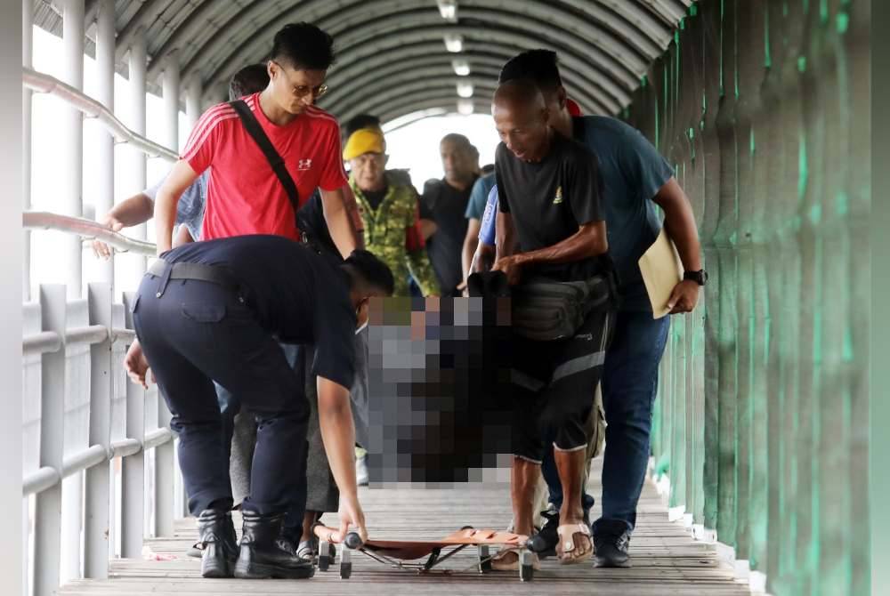 The bodies of a woman and her three-year-old daughter were found floating in the waters near Pulau Ketam Jetty on Wednesday.
