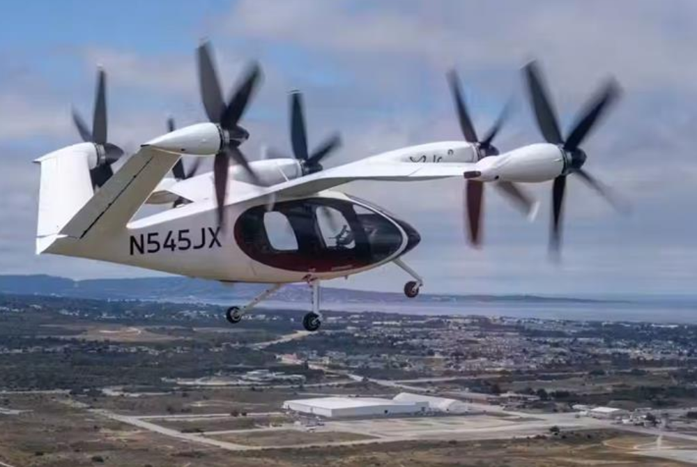 An ANA spokesman told AFP on Thursday that the aircraft, designed to carry a pilot and up to four passengers at speeds of up to 200 mph (320km/h), could be in service from as early as 2027. - Photo source: Joby Aviation