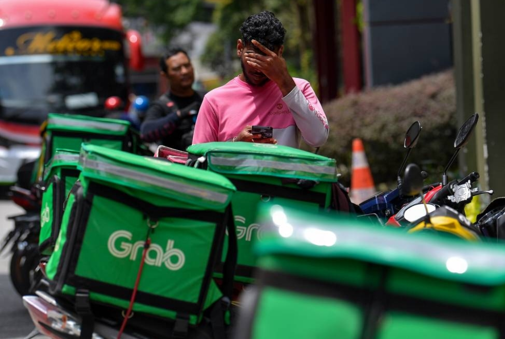 The gig economy in Malaysia has grown rapidly over the past decade, driven by platforms like Foodpanda, Lalamove, Grab and Kiddocare and others that offer flexible work opportunities. - Bernama file photo