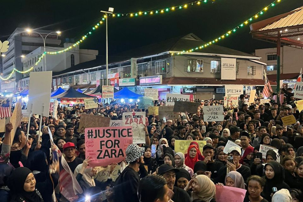 More than thousands people dressed in black participated in a peaceful rally called “Justice for Zara,” which has since gained nationwide traction. - Credit photo: X