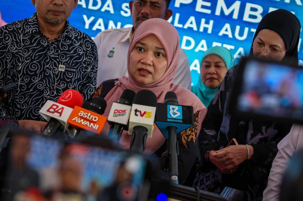 Education Minister Fadhlina Sidek meets the media during the handover of learning aid to registered private autistic schools at Sekolah Sinar Harapan, Bukit Mertajam on Aug 7, 2025. (BERNAMA PHOTO)