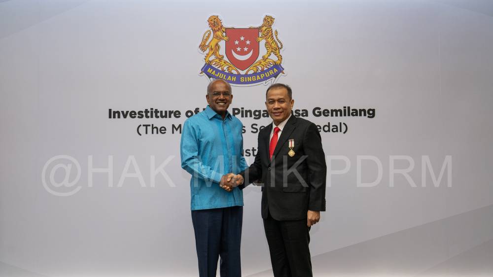 IGP Mohd Khalid awarded Singapore’s Meritorious Service Medal - Sinar Daily