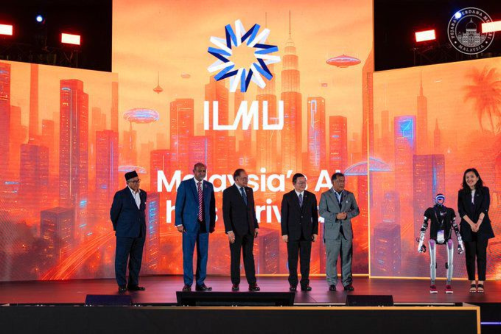 Malaysia has stepped into the AI landscape with a homegrown solution of its own, Ilmu, an intelligent chatbot tailored for Malaysians. - Source: X (@anwaribrahim)