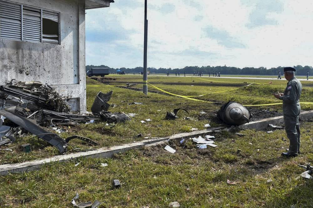 RMAF Chief Datuk Seri Muhammad Norazlan Aris, inspecting the site of the F/A-18D Hornet aircraft accident at the Royal Malaysian Air Force (RMAF) Base in Kuantan today. - Bernama photo