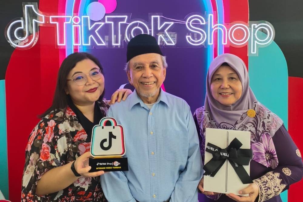 Frisha said TikTok Shop’s #JomLokal initiative boosted her family business, helping them achieve consistent five-digit monthly sales through livestreams and shoppable videos.