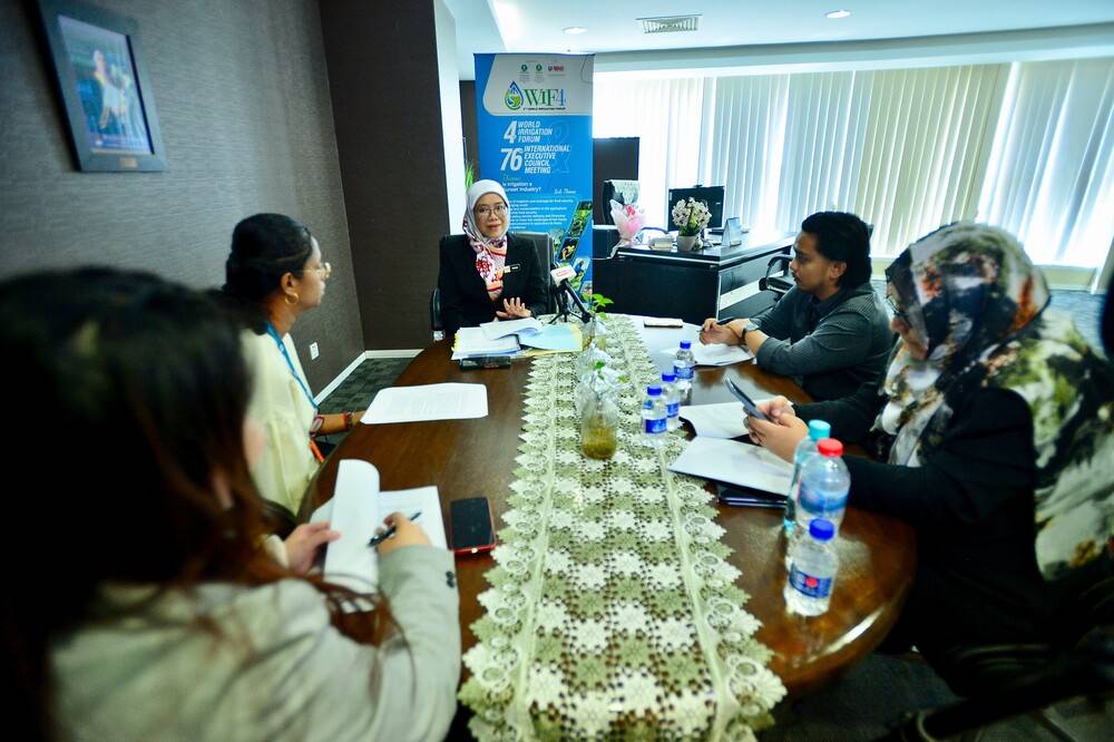 Director of BPSP at KPKM, Ir Yuslina Mohd Sani when met by reporters in Putrajaya. Photo: SINAR PHOTO/ASRIL ASWANDI SHUKOR
