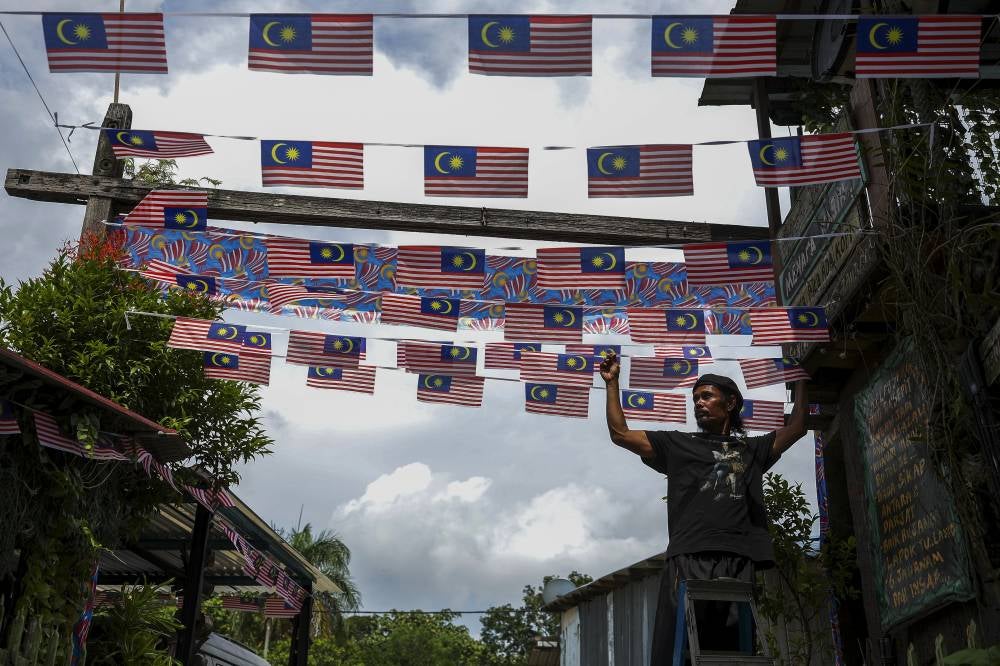 True unity is built in the small gestures of daily life. Photo source: Bernama.