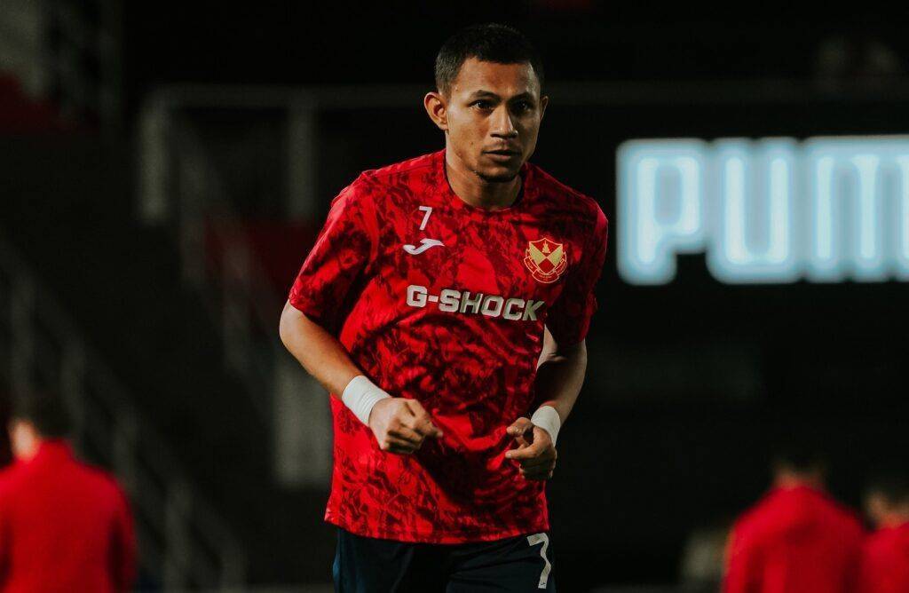 The 46-year-old Australian tactician does not expect the off-field matters to affect the Selangor FC star’s commitment and performance with the national team, adding that the coaching staff and his teammates are standing firmly behind him.