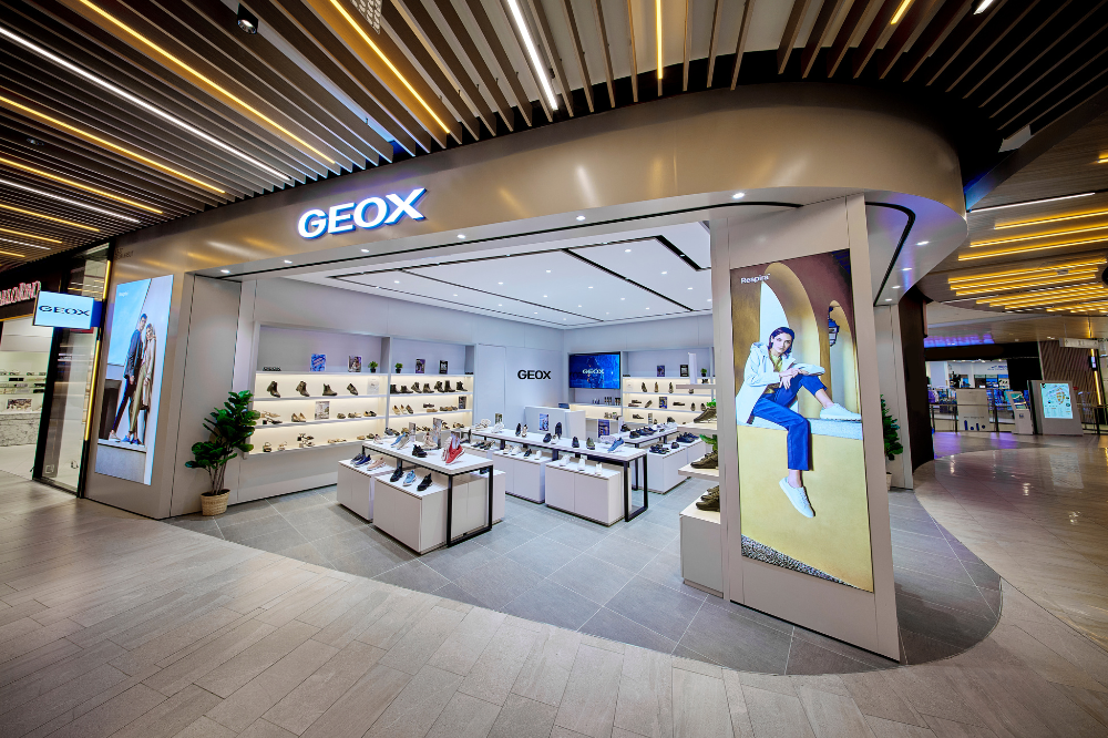 GEOX’s shiny new spot at LaLaport BBCC.