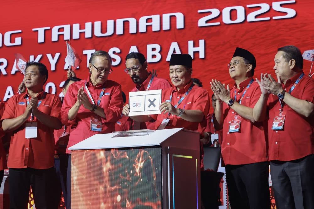 (FILE PIX) Gagasan Rakyat Sabah (GRS) president Datuk Seri Hajiji Noor, together with top Sabah leaders, officiates the GRS Annual General Assembly at the Sabah International Convention Centre on July 27, 2025.