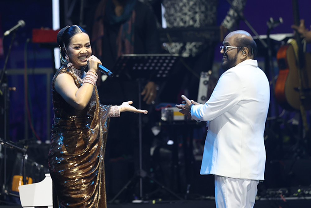 Homegrown star Mimyfly who performed her brand-new Malay single composed by Vidyasagar himself. - Photo courtesy of Venus Production