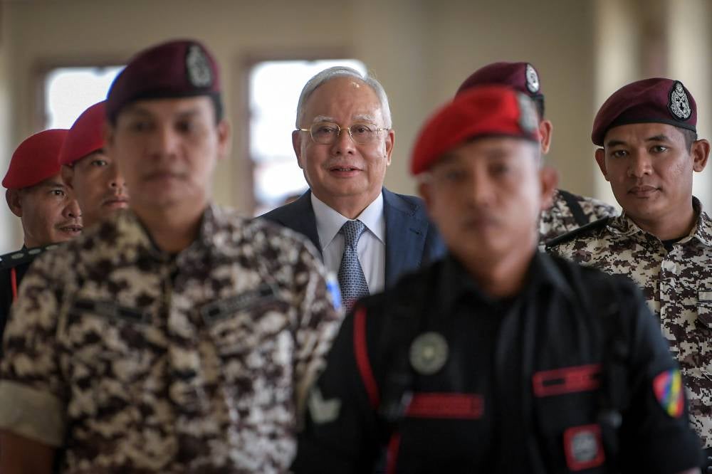 The High Court has dismissed Datuk Seri Najib Razak's application to recuse Justice Alice Loke Yee Ching from presiding over his judicial review regarding the purported existence of an additional document allegedly authorising him to serve the remainder of his prison sentence under house arrest. - Bernama photo