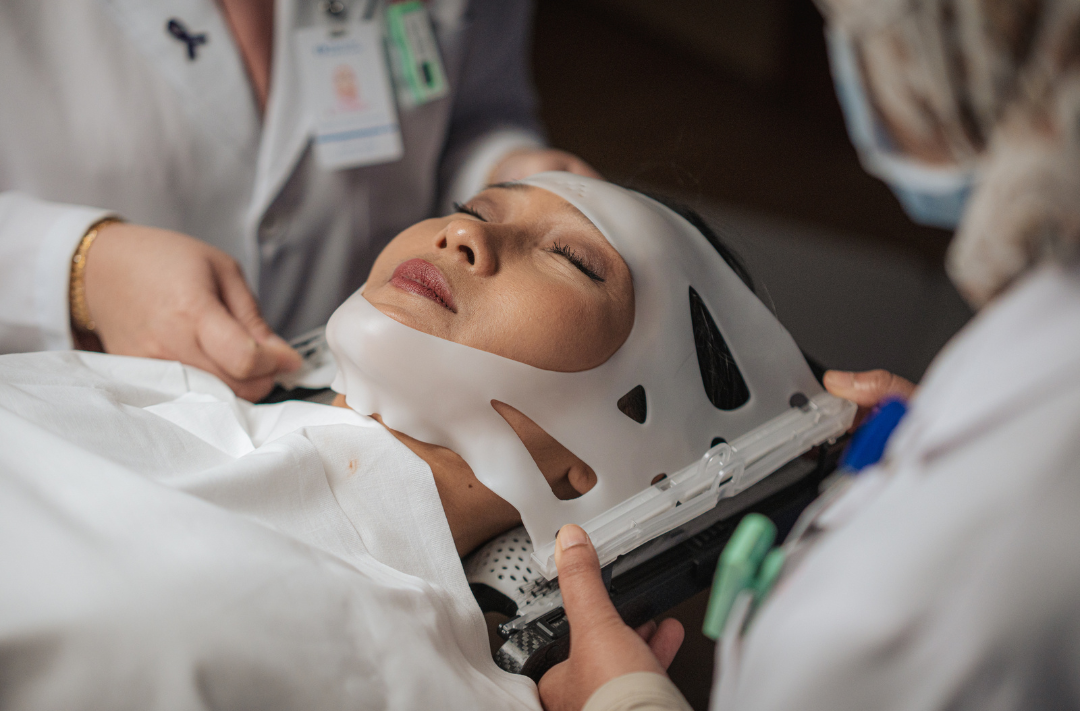 The immobilisation mask secures the patient’s position for precise targeting during ExacTrac Dynamic therapy.