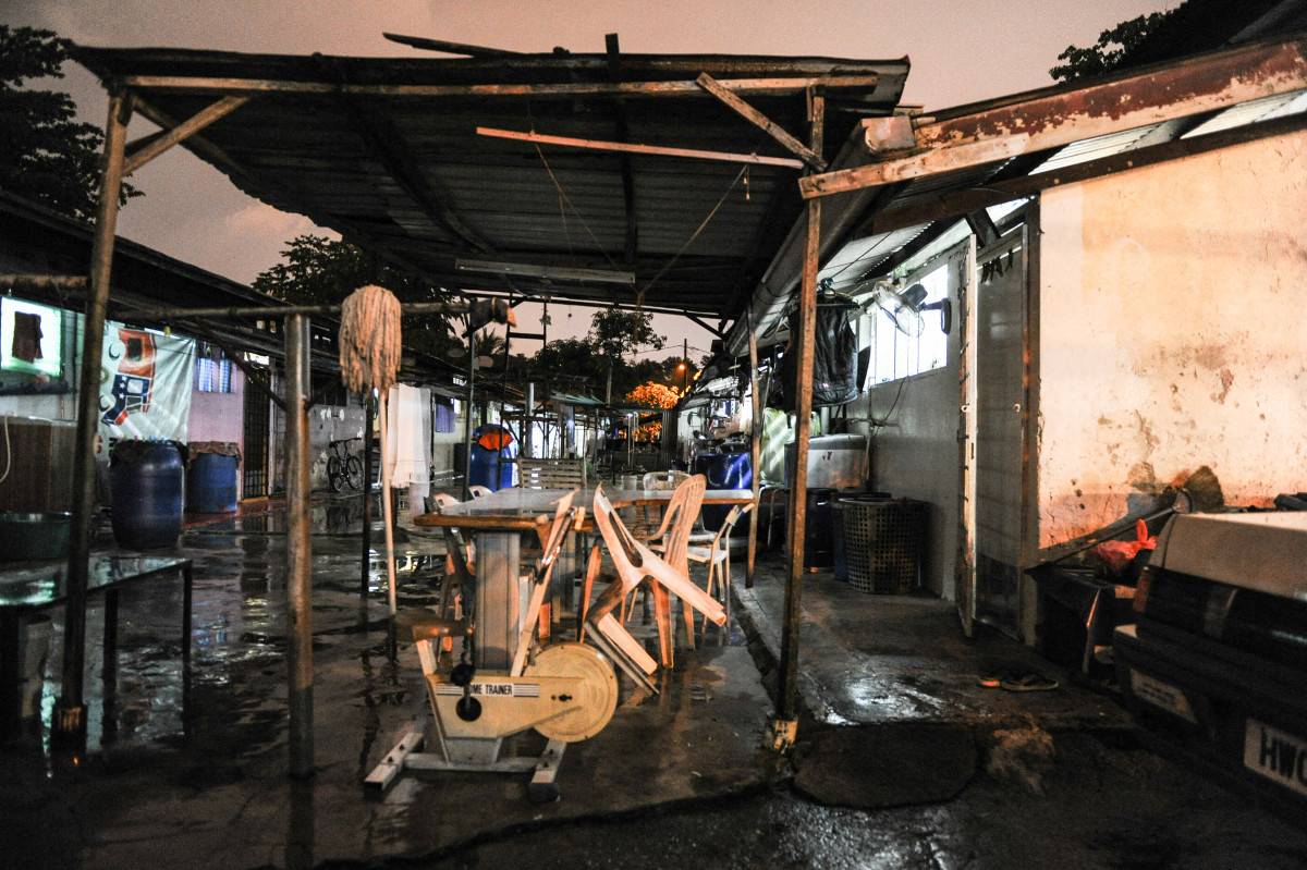 This picture shows an area where British child sex-abuser Richard Huckle roamed the streets taking pictures of children in this predomintly poor Indian community, according to witnesses, in Kuala Lumpur on June 3, 2016. - (Photo by MOHD RASFAN / AFP)