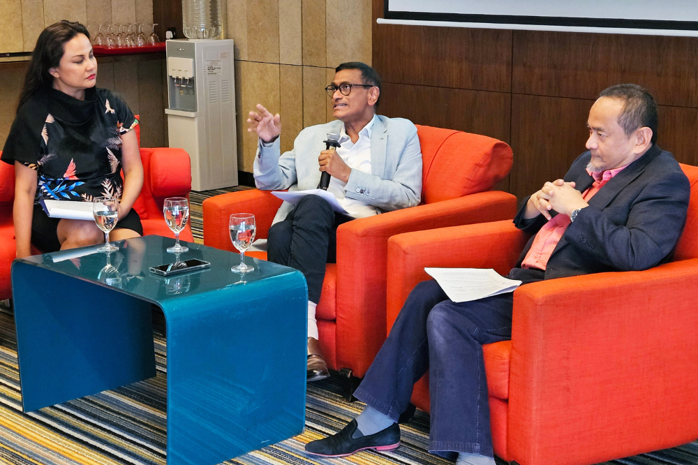 Interview session with Datuk Dr Tamil Selvan Muthusamy (left) and Dr Rosli Mohd Ali (right) at Tactic 5, Level 3, Aloft Hotel Kuala Lumpur.