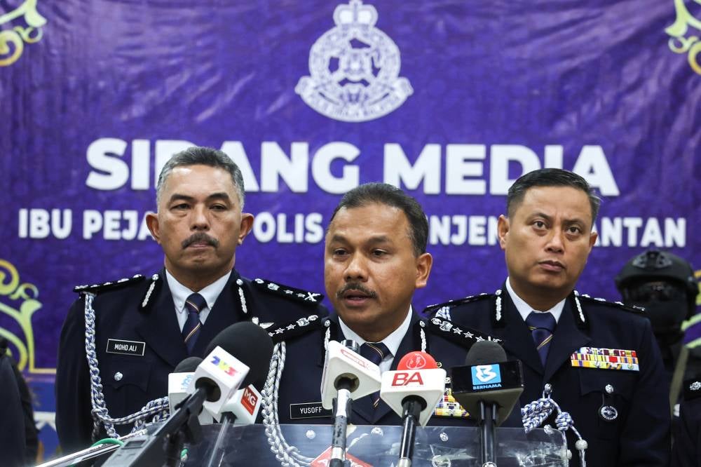 Kelantan Police Chief Datuk Mohd Yusoff Mamat (centre) highlighted that nearly 90 per cent of statutory rape cases reported in the state involved teenagers who admitted the encounters were consensual. - Bernama file photo