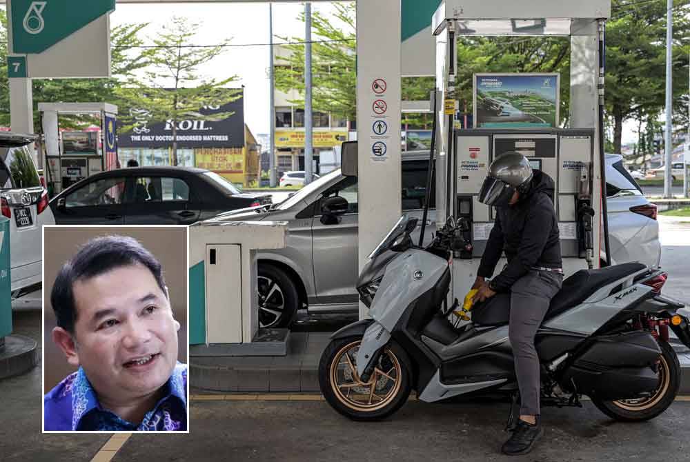 Former Economy Minister Datuk Seri Rafizi Ramli claims that the implementation of the RON95 subsidy targeting scheme, which offers a price of RM1.99 per litre to citizens, does not guarantee a fair distribution of petrol subsidies.